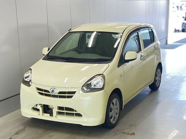 1118 DAIHATSU MIRA E S LA300S 2012 г. (KCAA Yamaguchi)